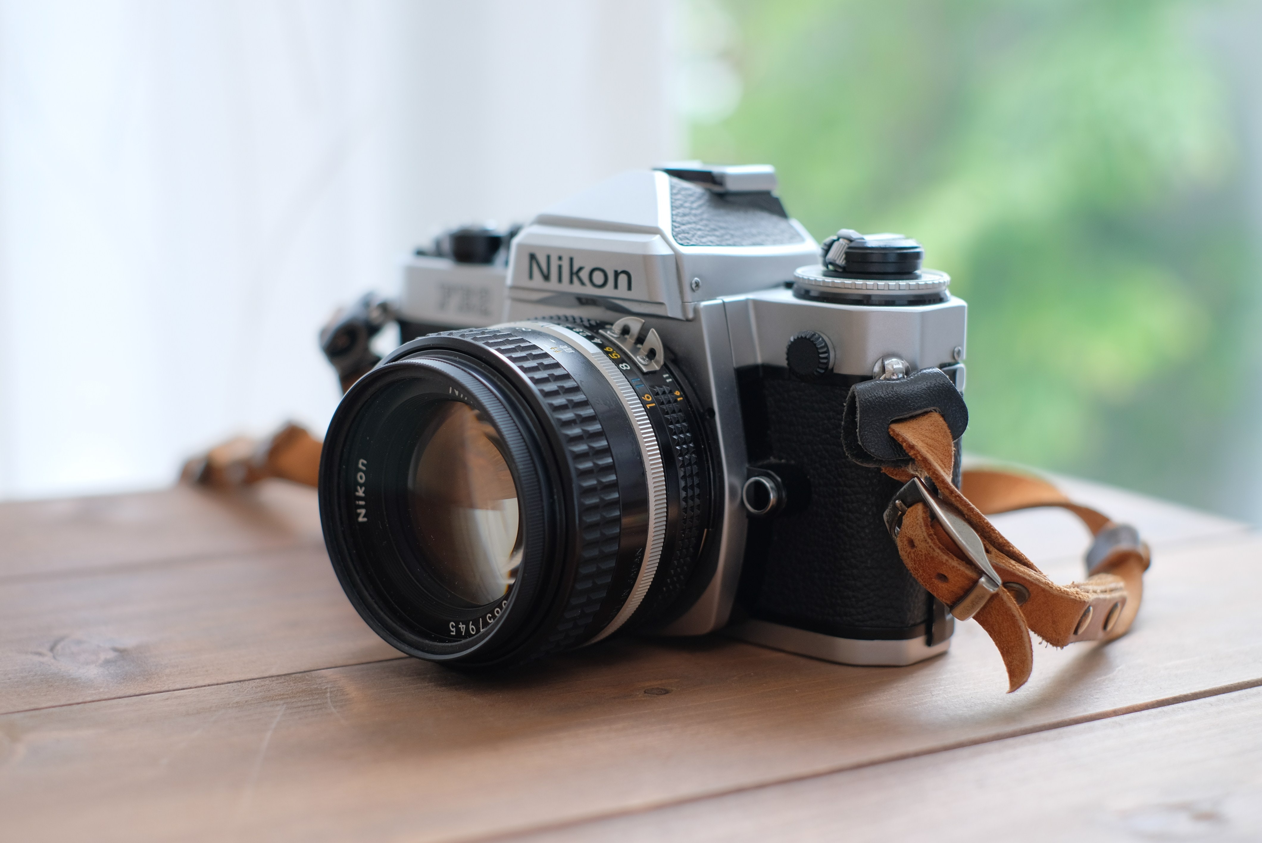 Nikon FE2を徹底解説。作例からおすすめレンズまで | ONE SCENE（ワン