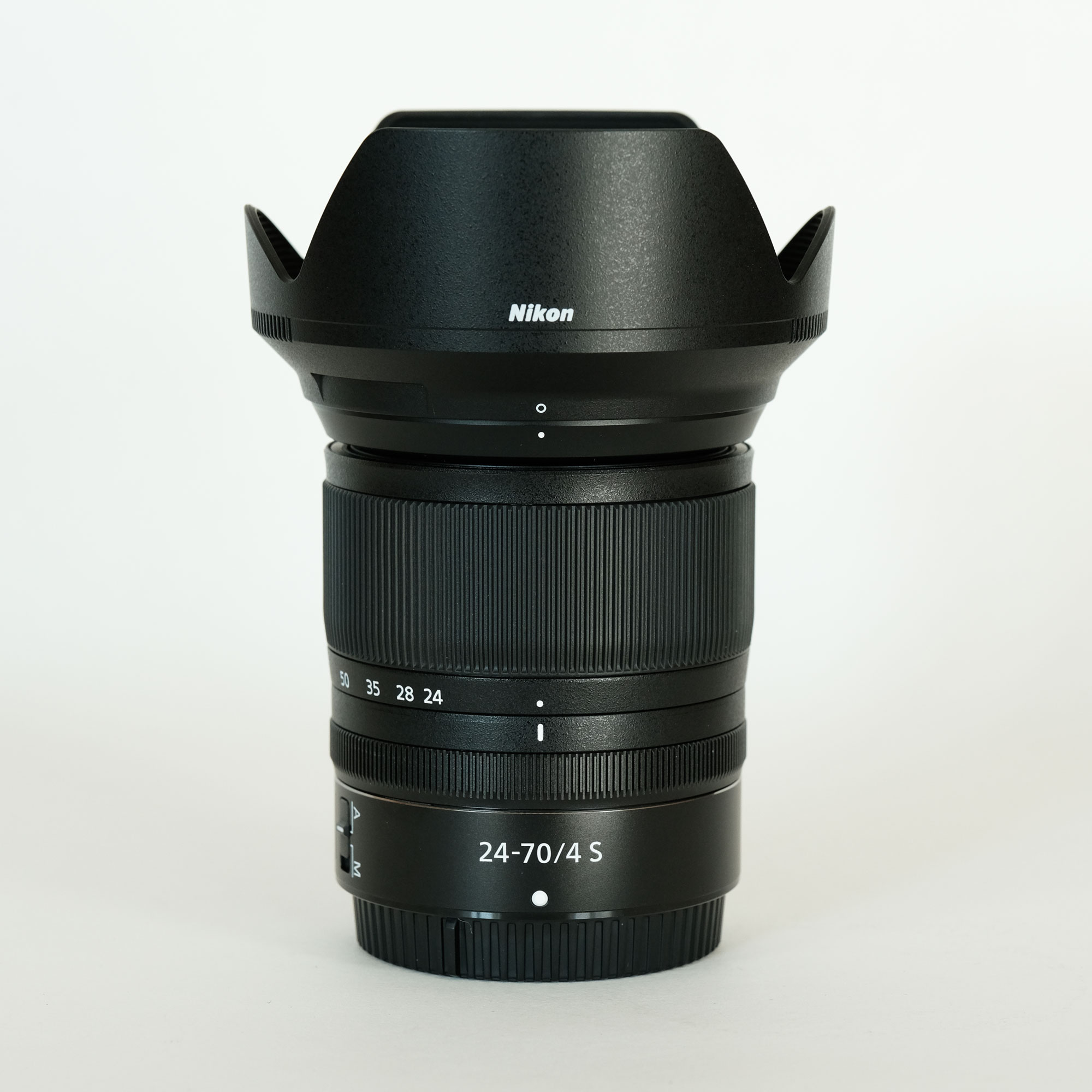 Nikon NIKKOR Z 24-70mm f/4 Sを徹底解説。愛用者のレビュー・作例付き