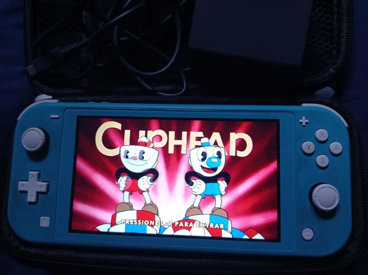 Nintendo switch lite semi novo (troco por 3Ds) - Consoles de Vídeo