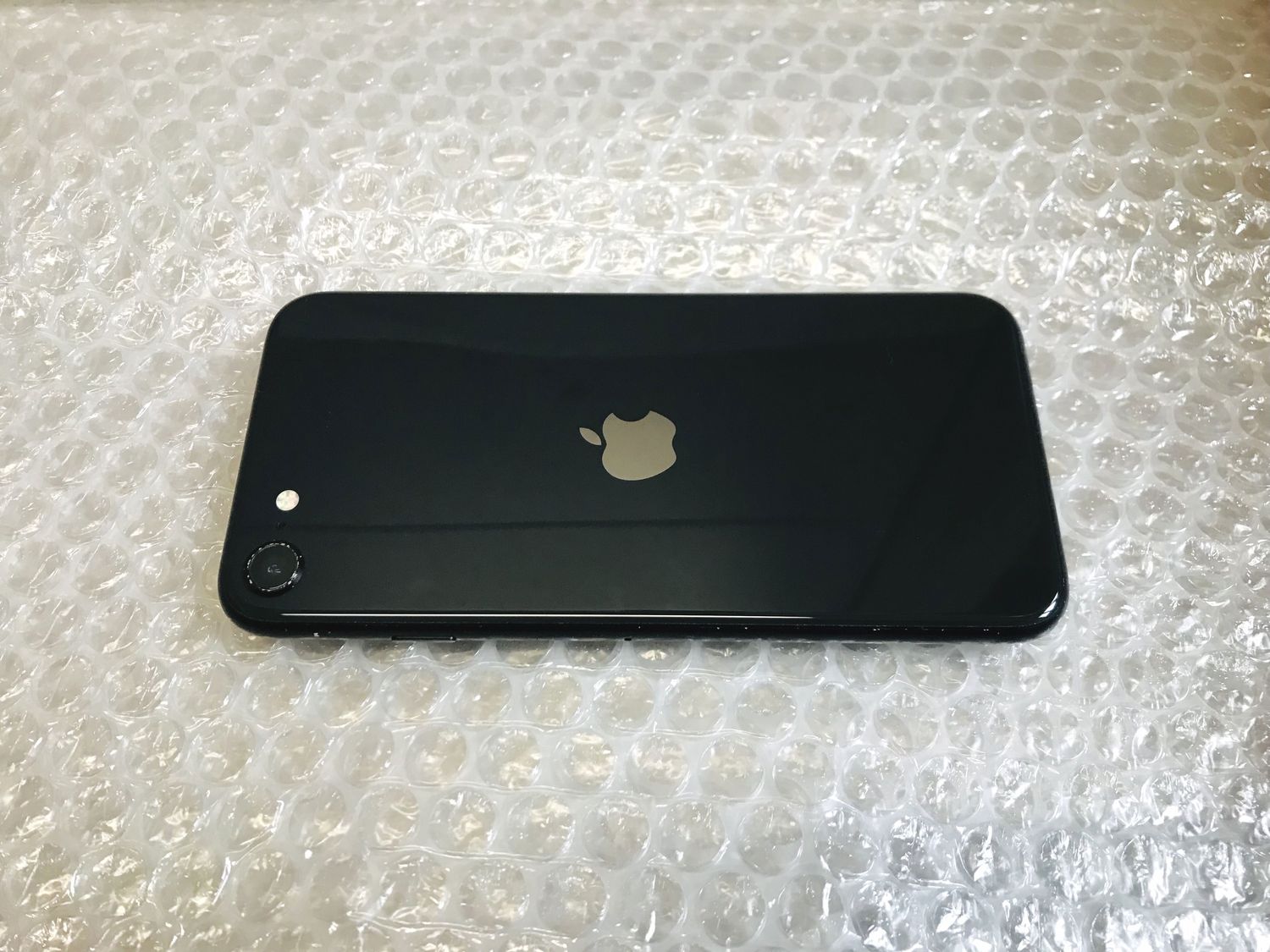 SIMフリーiPhone SE 第2世代 128GB ブラック 本体 箱あり iPhone SE2