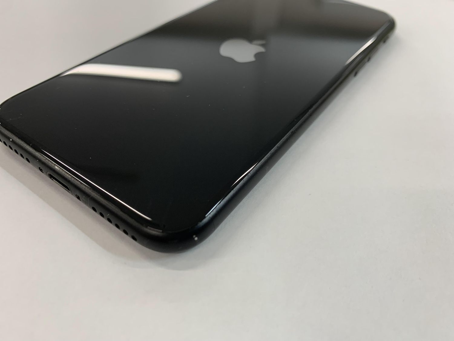 ムスビー｜Apple iPhone SE（第2世代） 256GB ブラック SIMフリー