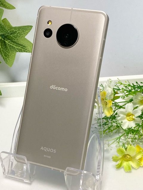 ムスビー｜新品同様 SIMフリー AQUOS sense8 SH-54D ライトカッパー