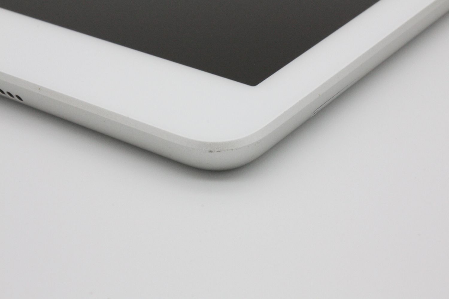 ムスビー｜iPad第6世代 32GB Wi-Fi+Cellularモデル Silver SIMフリー A