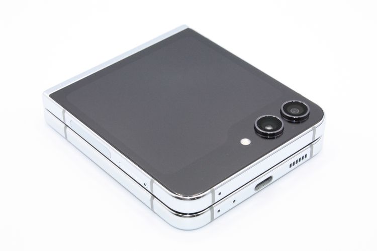 Galaxy Z Flip5 商品一覧｜ムスビー【中古スマホ・中古タブレット専門