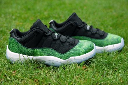 国内4月19日発売予定】 ナイキ エアジョーダン11 レトロ ロー ブラック