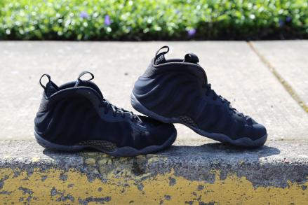 リーク】 ナイキ エア フォームポジット ワン ブラック スウェード