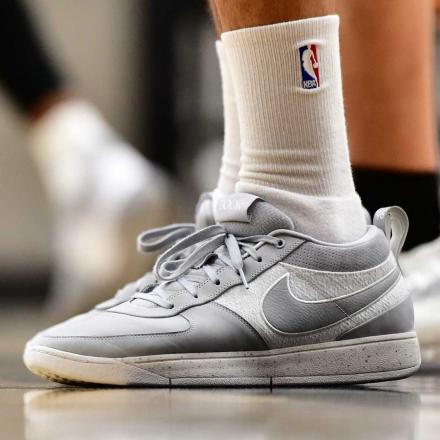 海外2024年発売予定】ナイキ ブック 1 