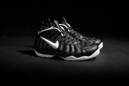 国内12月14日発売予定】 ナイキ エア フォームポジット プロ ブラック