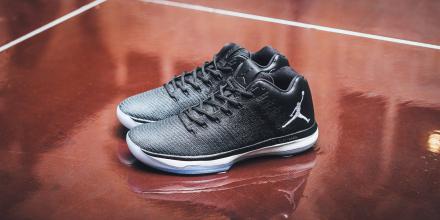 国内6月2日発売予定】 ナイキ エアジョーダン31 ロー ブラック