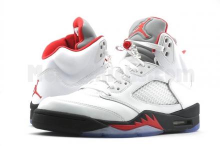 1月26日発売予定】 ナイキ エアジョーダン5 レトロ ホワイト