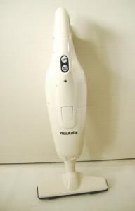 マキタ 10.8V充電式クリーナーCL102DW(紙パック＆ワンタッチスイッチ式