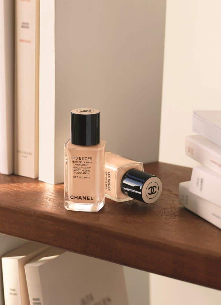 シャネルより、ナチュラルに輝きを 放つ新しいリクィッド