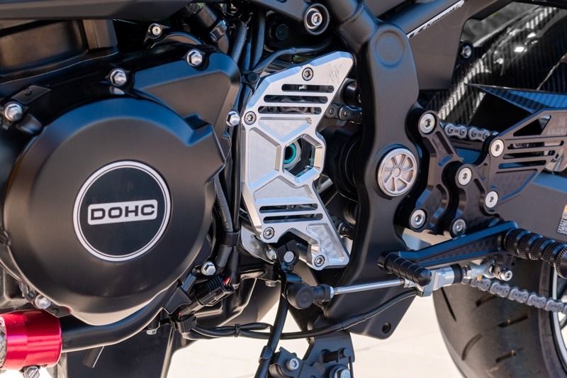 Webike | ARCHI アーキ ビレット・ハニカム スプロケットカバー【漆黒