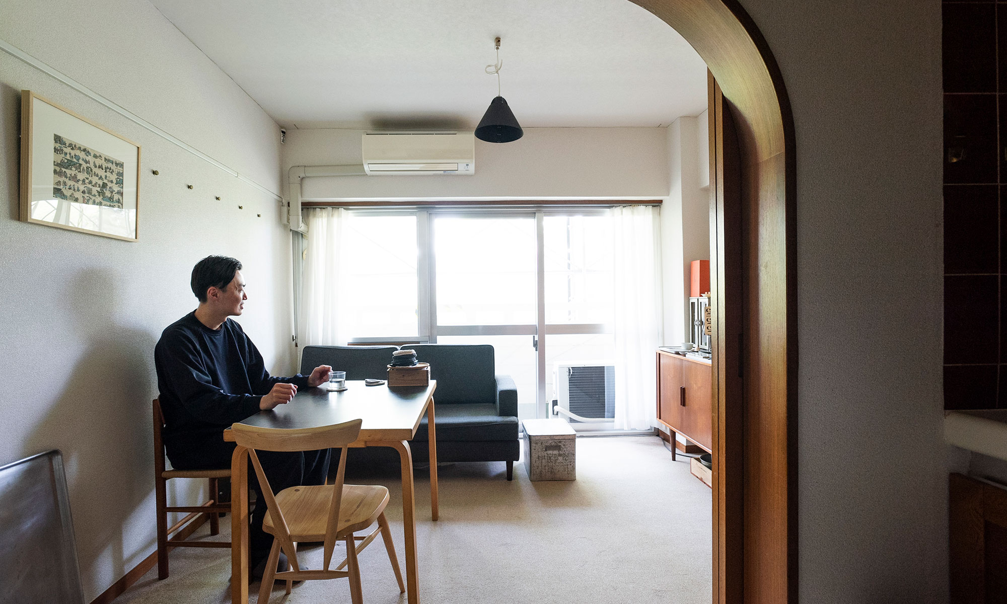 昭和の名作マンションに暮らす古いものの味わいをミックス 愛するもの