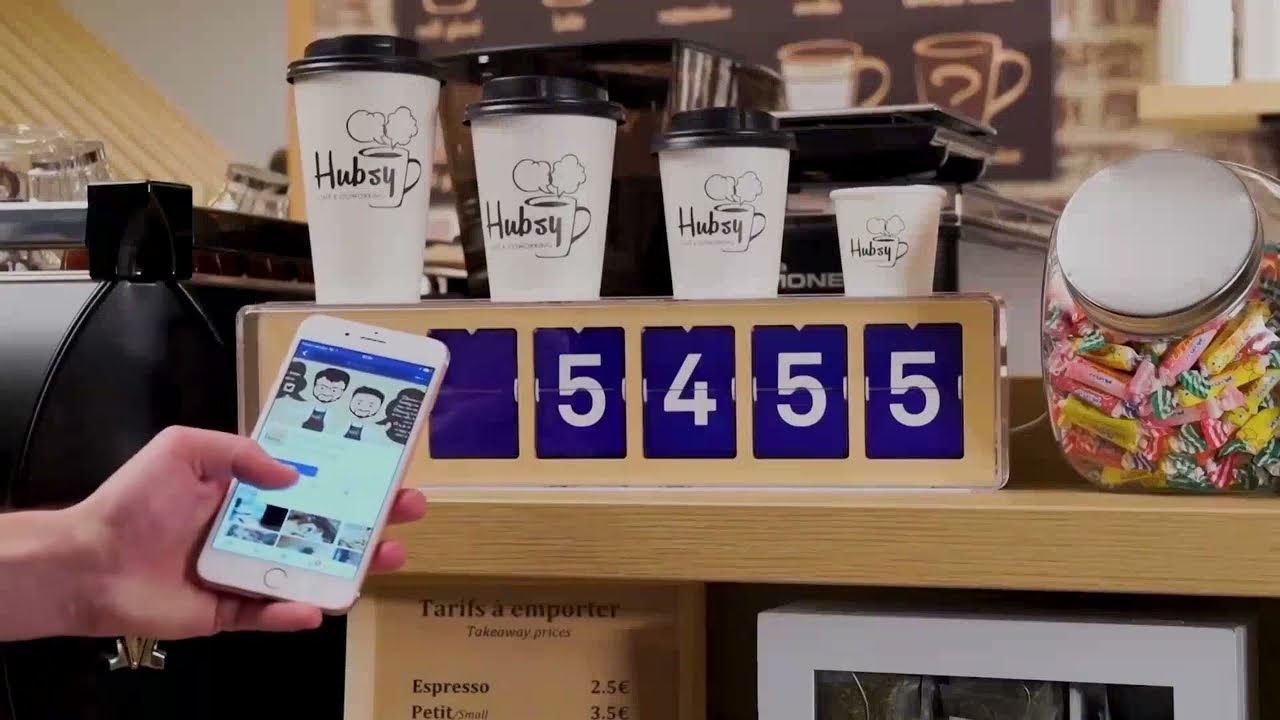 フォロワー数がフリップして動く店頭POP、Smiirlの仕掛け - キセノン