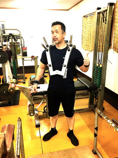 フロントスクワットハーネス～フロントスクワツトを安全かつ効率的に