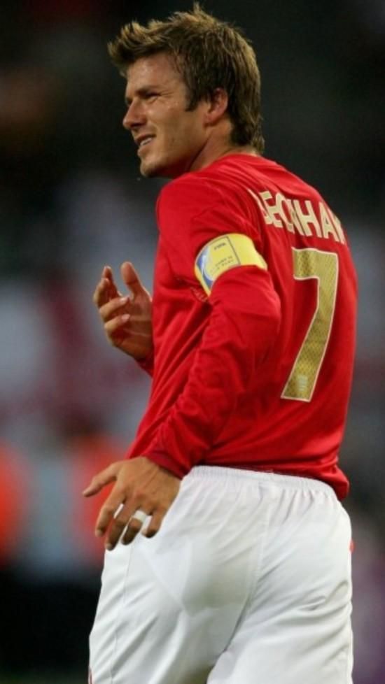 イングランド代表（A）2006W杯 長袖 ベッカム＃7 + W杯パッチ