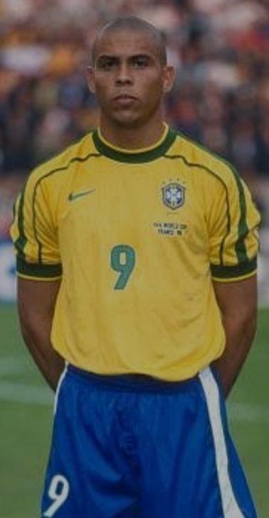 ブラジル代表（H）98 フランスW杯 ロナウド＃9 胸刺繍入り。