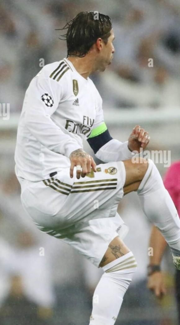 レアルマドリード（H）19/20 長袖 CL用 セルヒオ・ラモス＃4 +