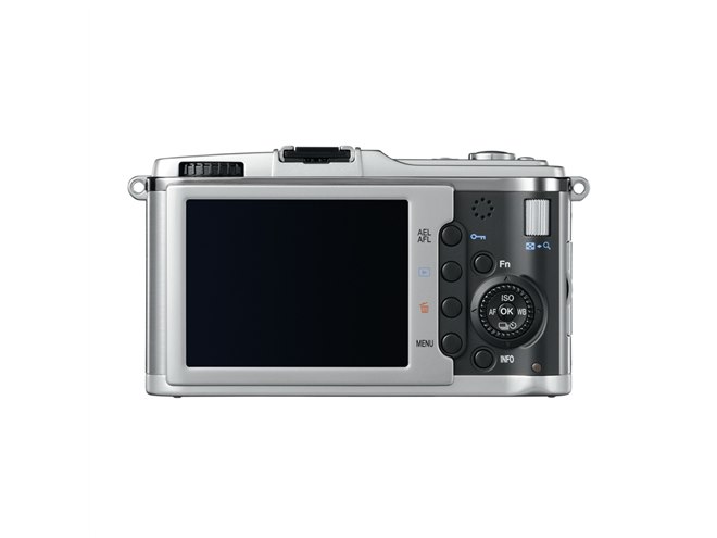 オリンパス、初のマイクロフォーサーズ機「E-P1」 - 価格.com