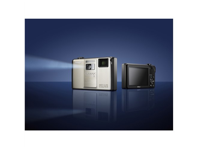 ニコン、プロジェクターを内蔵した「COOLPIX」 - 価格.com
