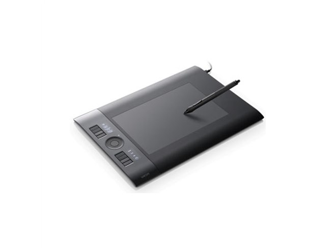 ワコム、有機EL搭載ペンタブレット「Intuos4」 - 価格.com