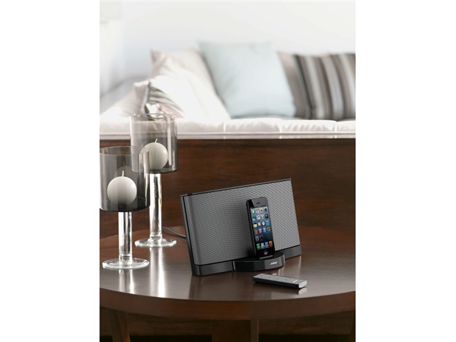 BOSE、Lightningコネクタ対応「Sound Dock Series III digital music