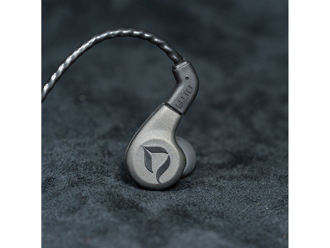 DITA、約22万円でチタン製シャーシ採用の最上位イヤホン - 価格.com