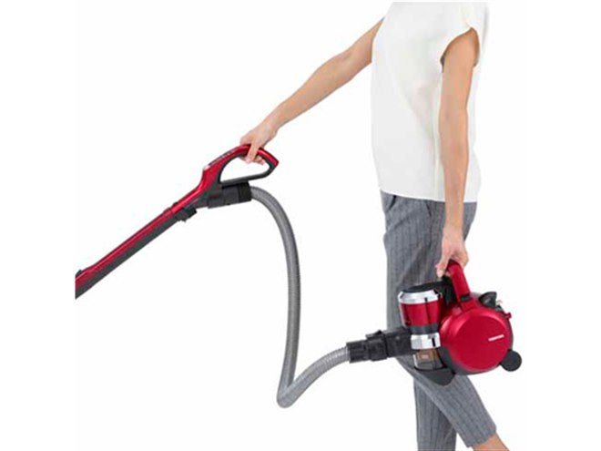 東芝、ゴミ圧縮率を向上させた小型軽量サイクロン式クリーナー「TORNEO