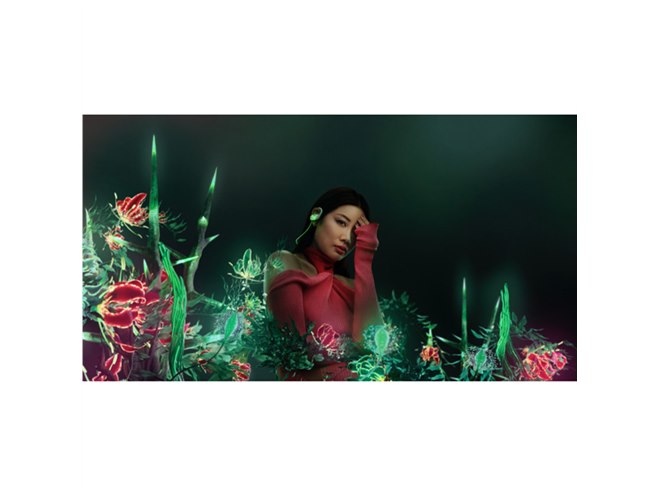 BeatsとAMBUSHがコラボ、“暗闇で光を発する”グローインザダーク仕様の