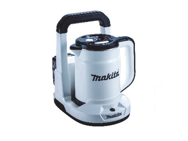 マキタ、別売りの工具用18Vバッテリーを使って“建設現場でも湯を沸かせ