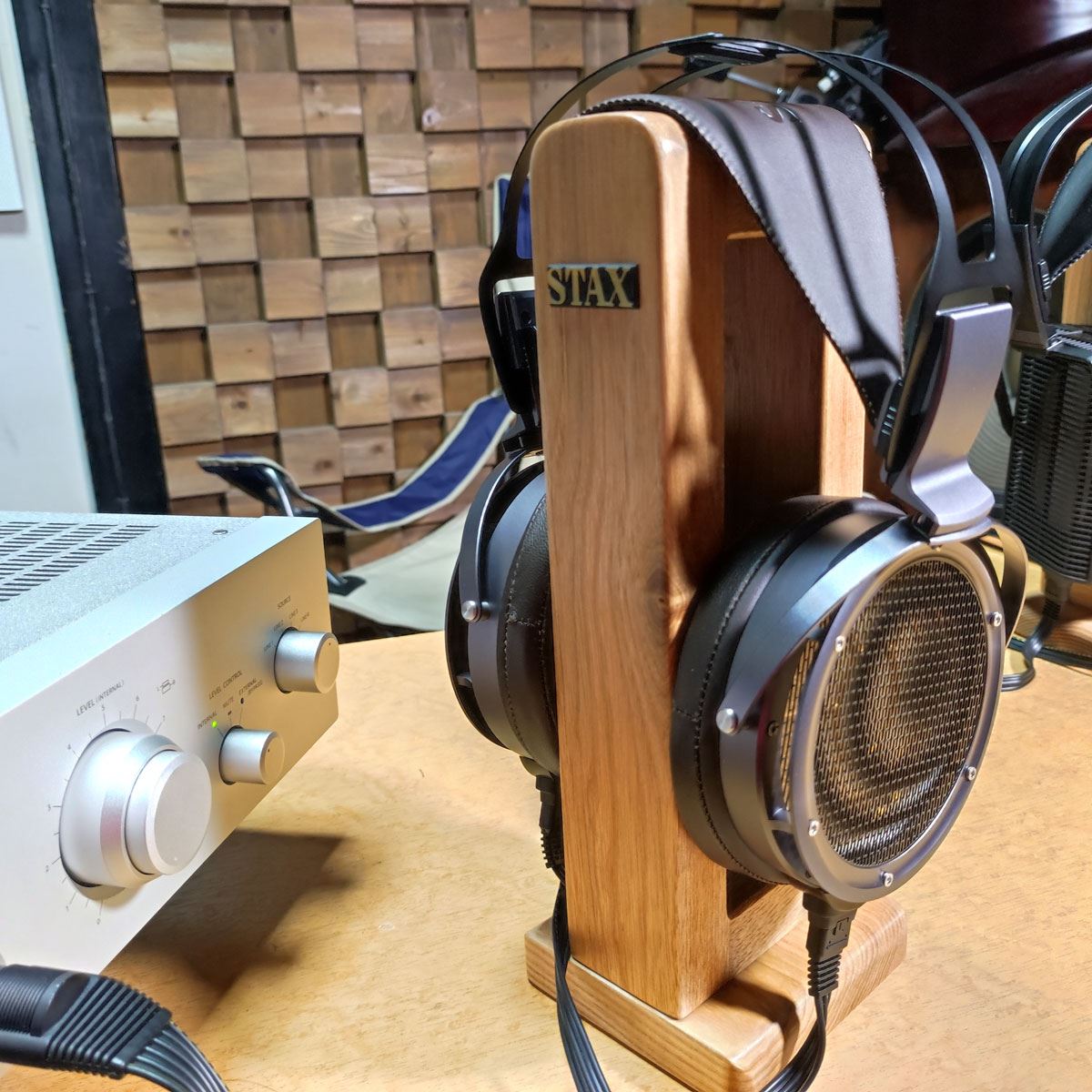 STAXの超弩級静電型ヘッドホン「SR-X9000」レビュー。複数のドライバー