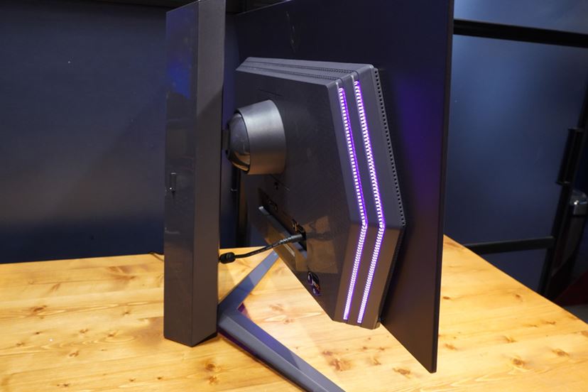 LGから待望の26.5型WQHD有機ELゲーミングモニターが登場！ 気になる