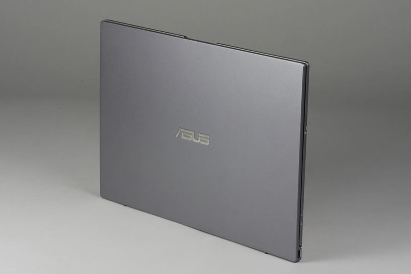 薄い！軽い！頑丈！ 14型モバイルノート ASUS「B9440UA」レビュー