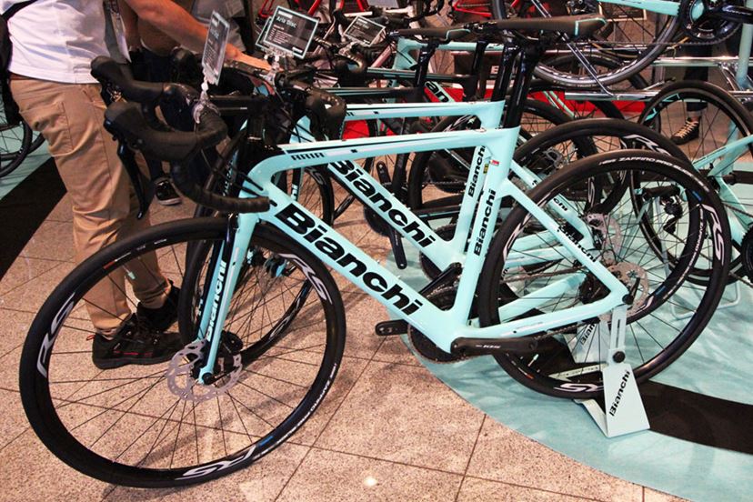 現存する世界最古の自転車ブランド「ビアンキ」の2019年最新モデルを見