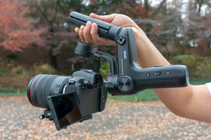 カメラ用ジンバルZhiyun「Weebill Lab」先行レビュー。つり下げ持ちで