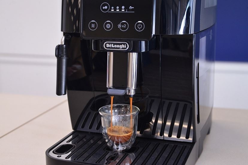 デロンギを安く楽しめるモデルはこれ！ 人気エスプレッソマシン
