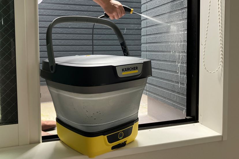 高圧洗浄機の“面倒くさい”を解消！ バッテリーとホースの付いた