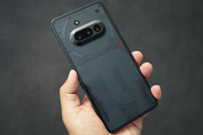 買って損なし”の実力派「Nothing Phone（3a）」はデザインも中身も