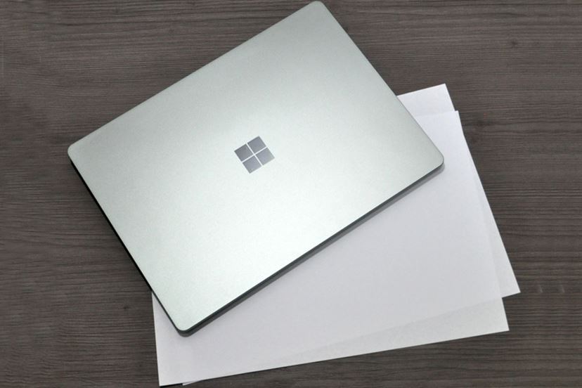 コンパクトなボディに十分な性能！ 「Surface Laptop Go 3」が人気の