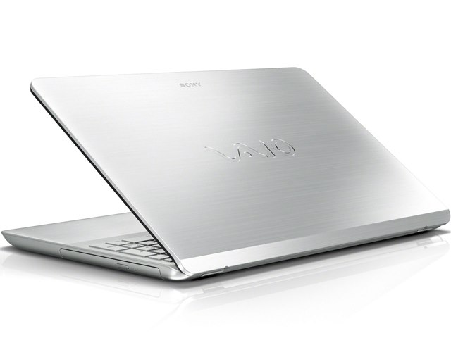 VAIO Fit 15 SVF15A18CJS [シルバー]の製品画像 - 価格.com