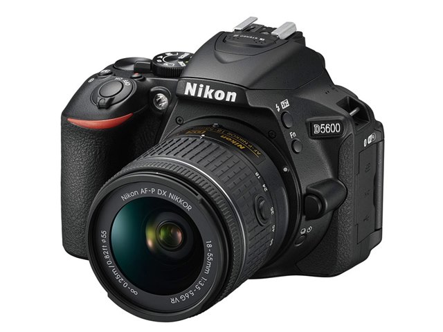 D5600 ダブルズームキットの製品画像 - 価格.com