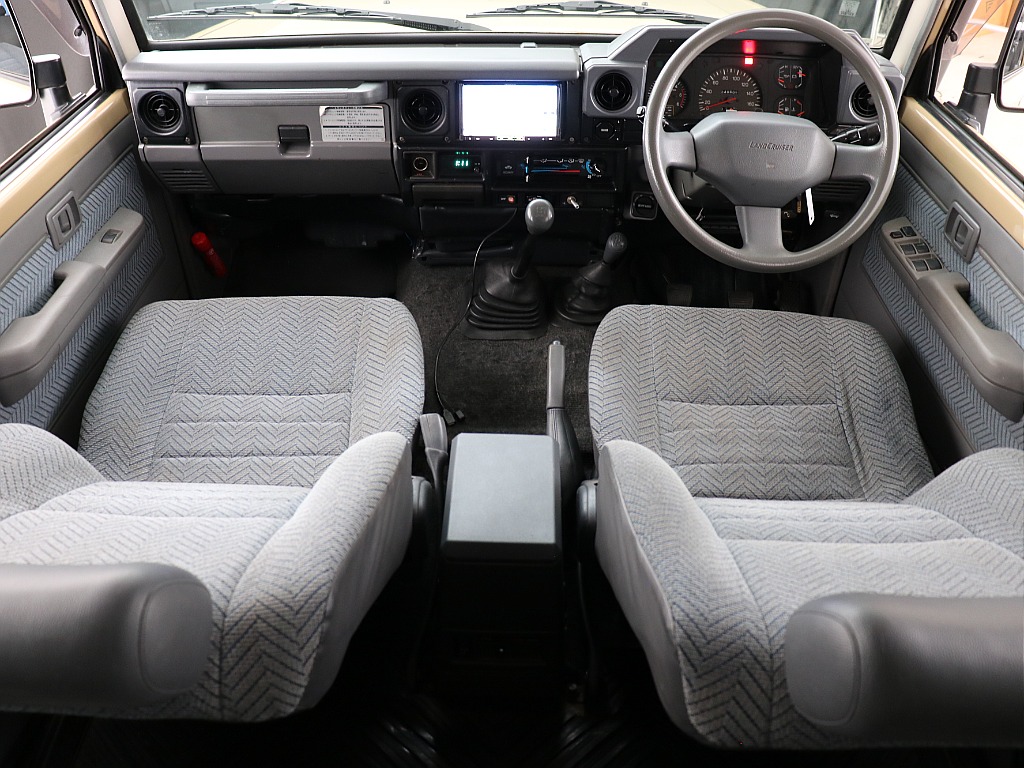 トヨタ ランドクルーザー70 4.2 LX ディーゼル 4WD(H10年式,25.0万km