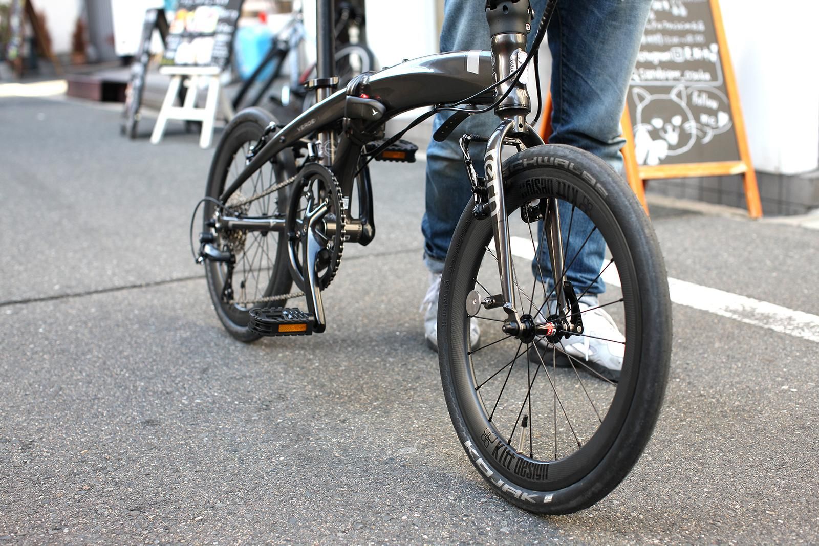 カッコ良いカスタムをしたい方は、キットデザインのフルカーボン