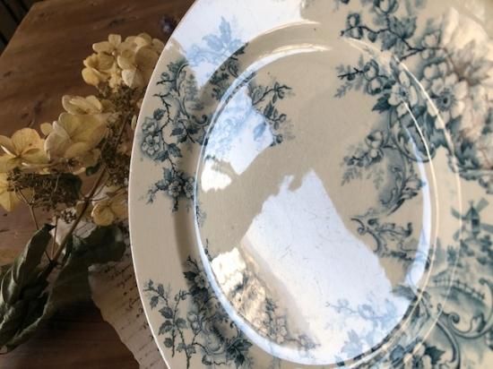 フランス/ショワジー・ル・ロワ（CHOISY LE ROI）ポンパドールブルー