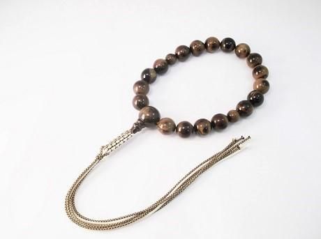 海松（黒珊瑚）18玉共仕立