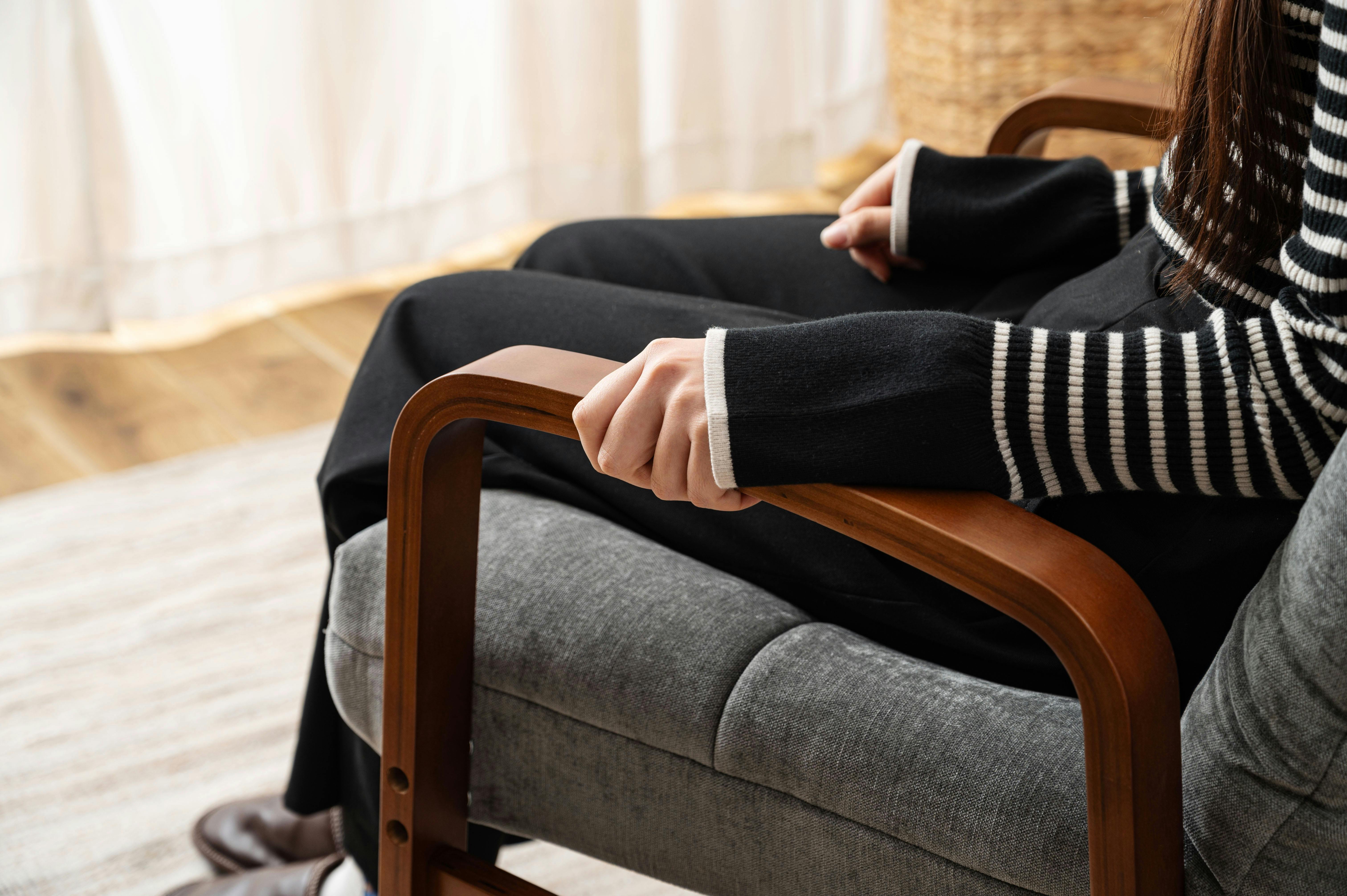 Room Essence 高座椅子 W60.5×D69～86×H79～86×SH44.5 グレー 組立式