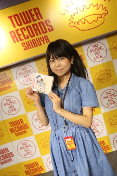 ライヴ・レポート】里咲りさ、新アルバム発売記念のリリイベ開催「これ