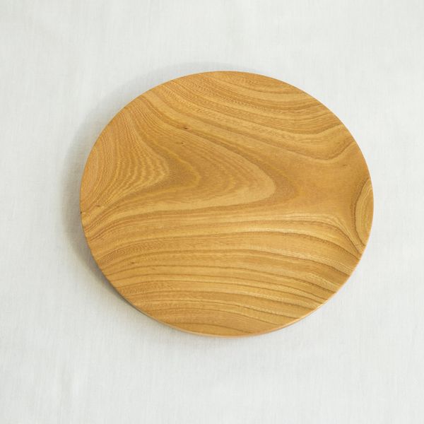 仁取皿 欅 21 -揚げ物やサラダも盛付けられる、丈夫で軽い木のお皿