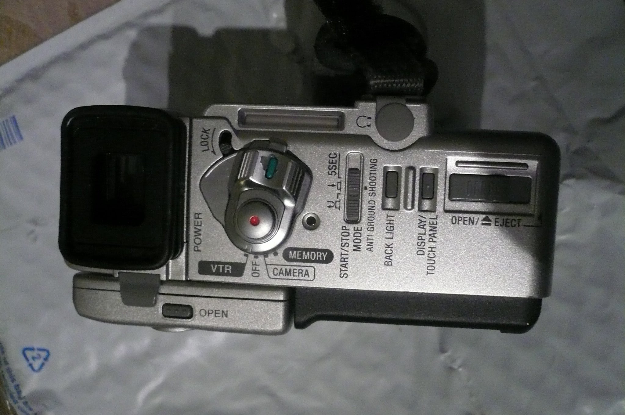 Sony DCR-PC3e pal system stereo miniDV camcorder – I & N Electronics